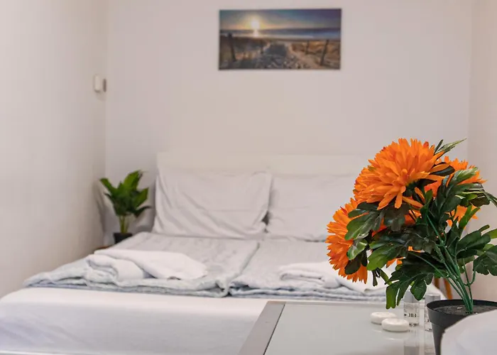Comfortable Private Near Danube And Millennium Διαμέρισμα *